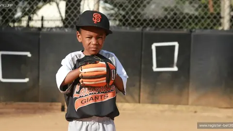 段刘愚巧妙任意球破门，阿兰头槌得分，中超球队领先优势扩大
